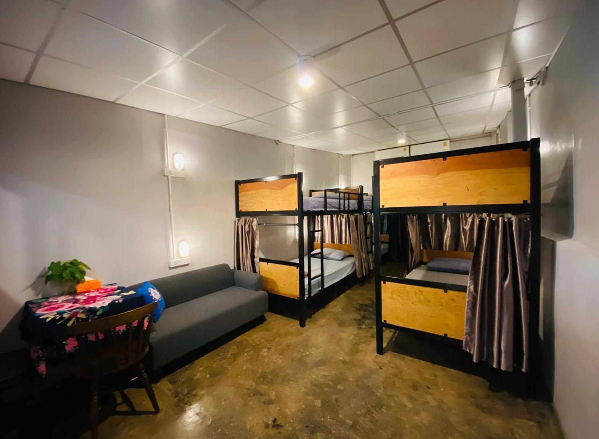 Hostel Lemon Siam Petchaburi Road Bangkok Esterno foto